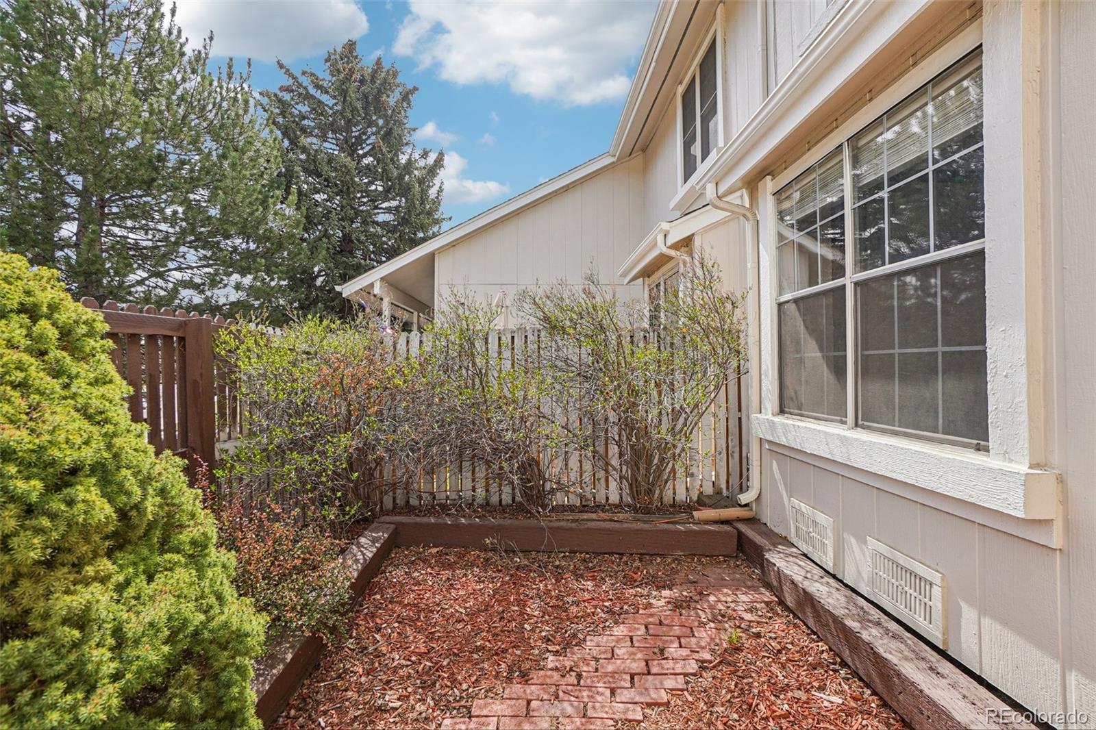 7066 S Knolls Way Centennial CO 80122