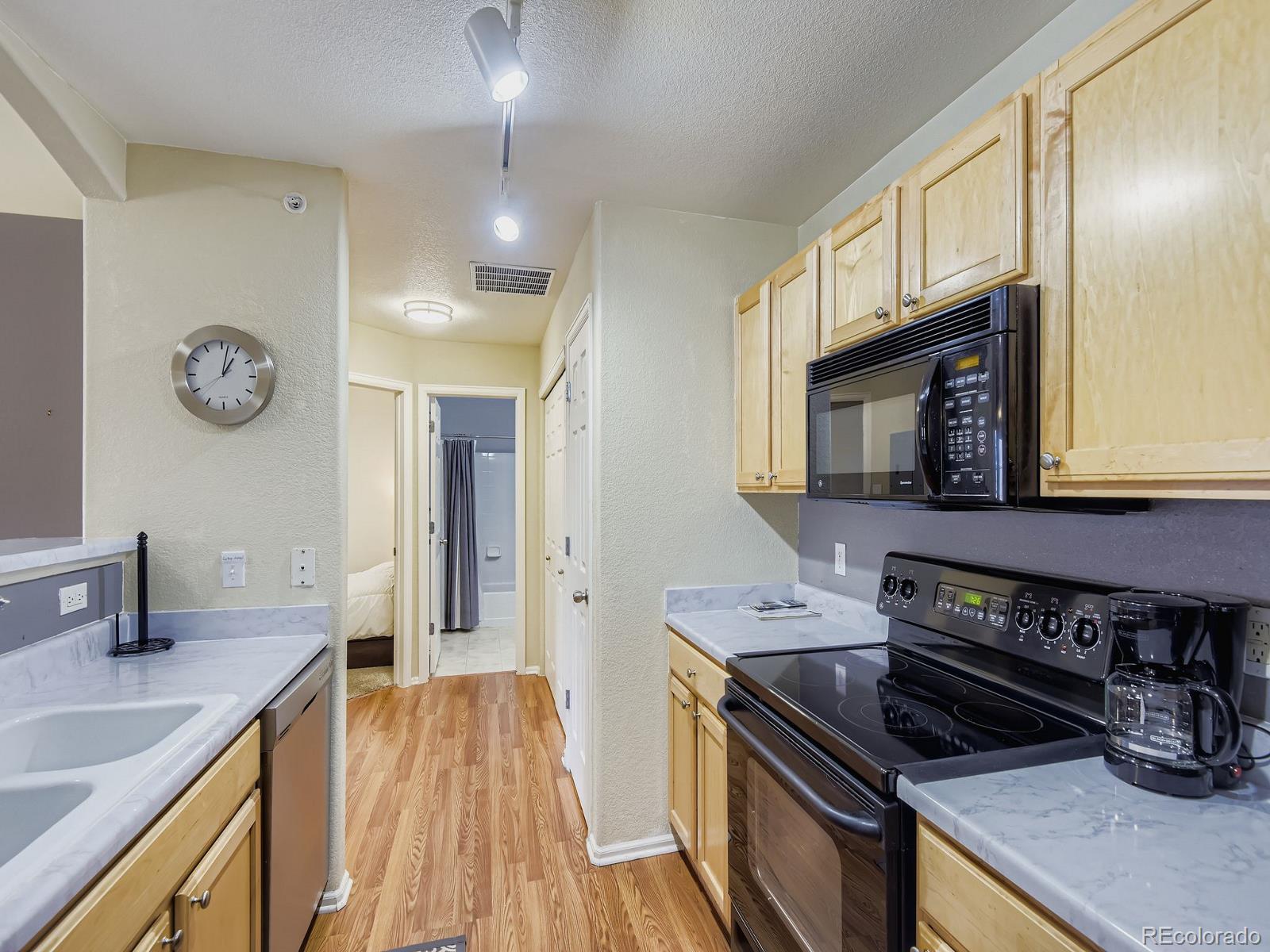 5255 Memphis Street Denver CO 80239