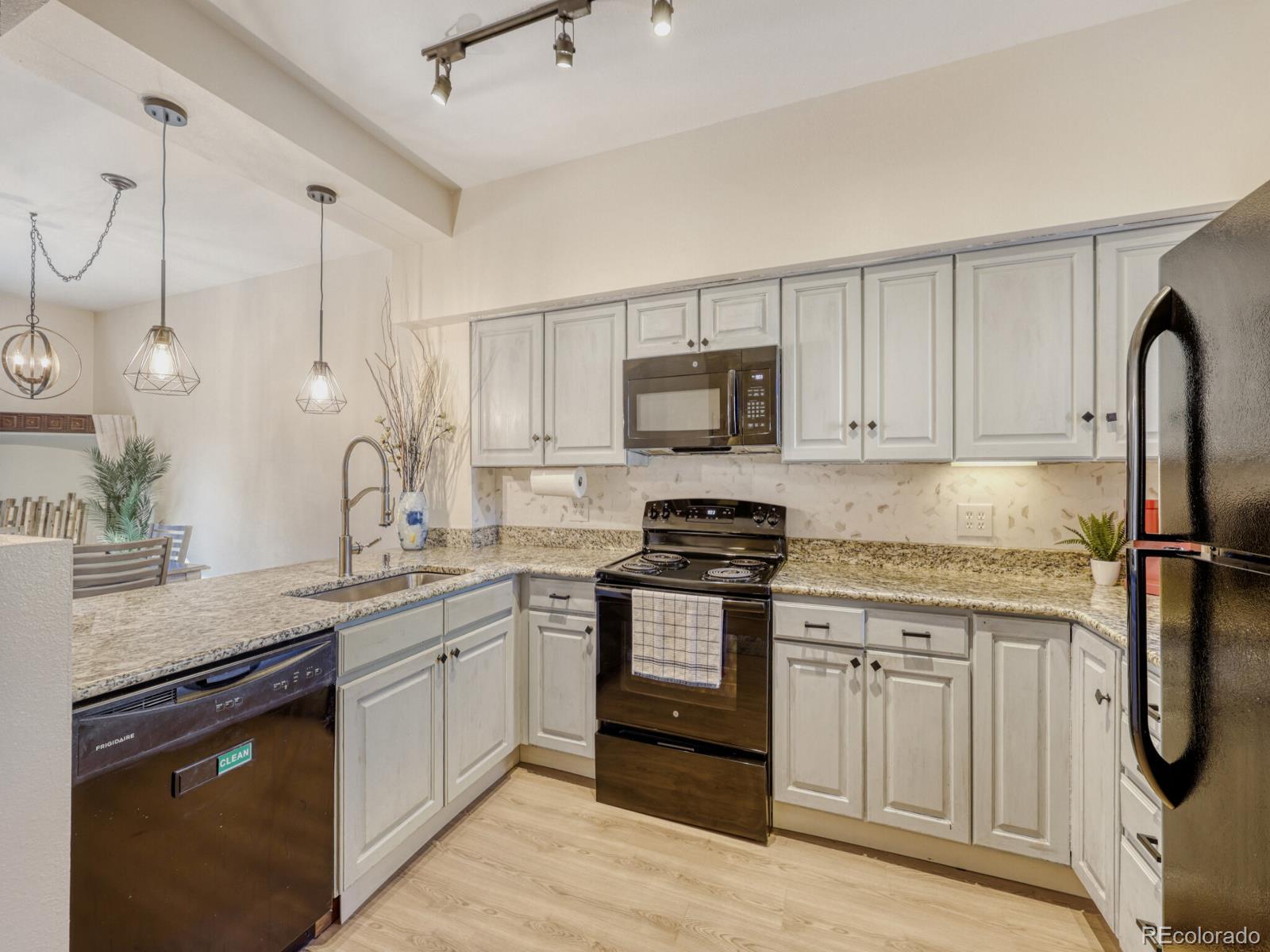 212 S Oman Road Castle Rock CO 80104