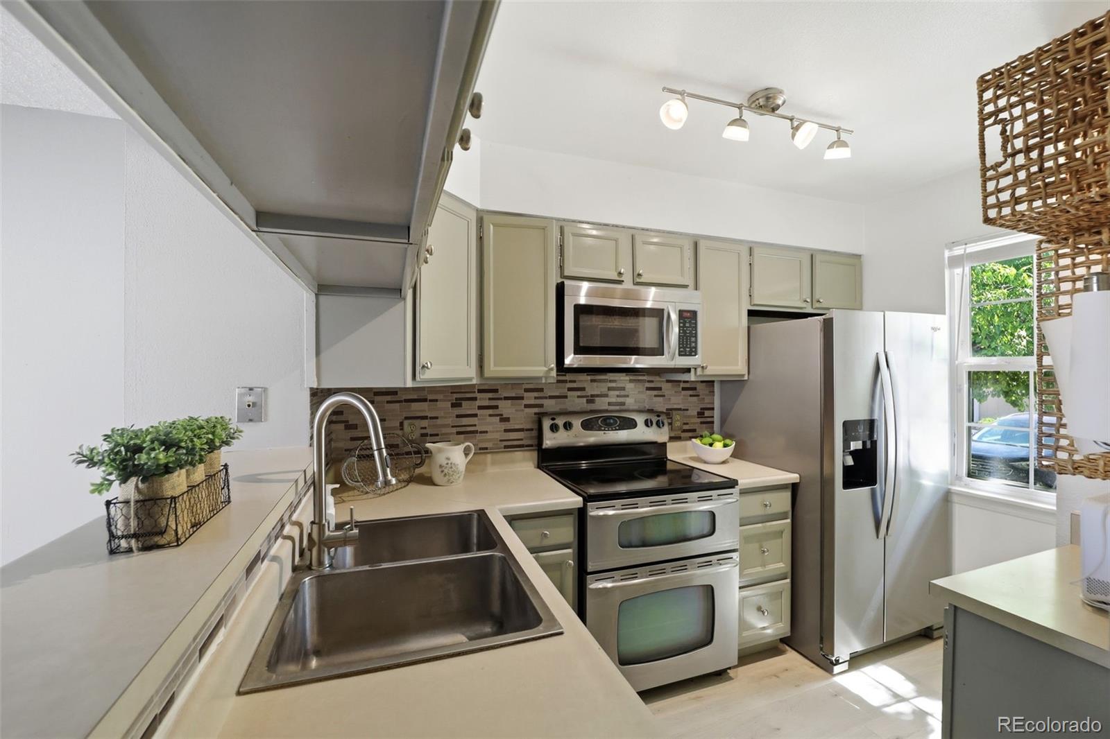 9509 W Coal Mine Avenue Littleton CO 80123
