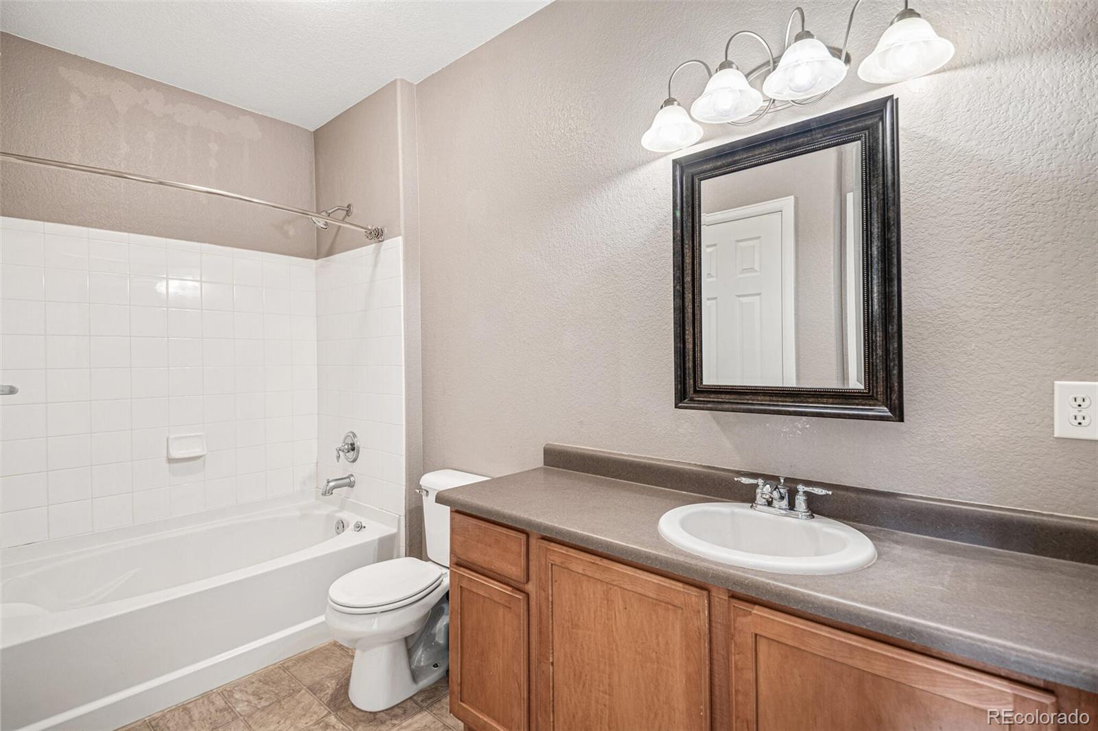 2662 S Cathay Way Aurora CO 80013