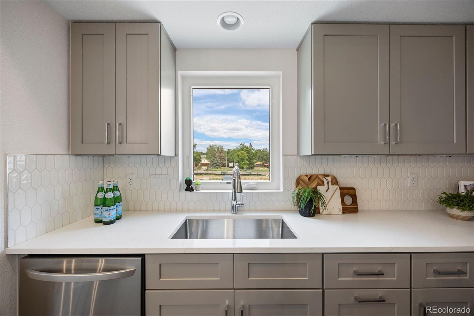 8408 W 52nd Avenue Arvada CO 80002