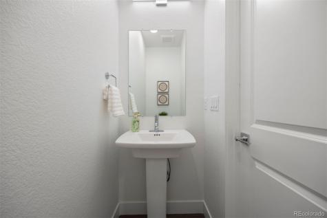 8408 W 52nd Avenue Arvada CO 80002