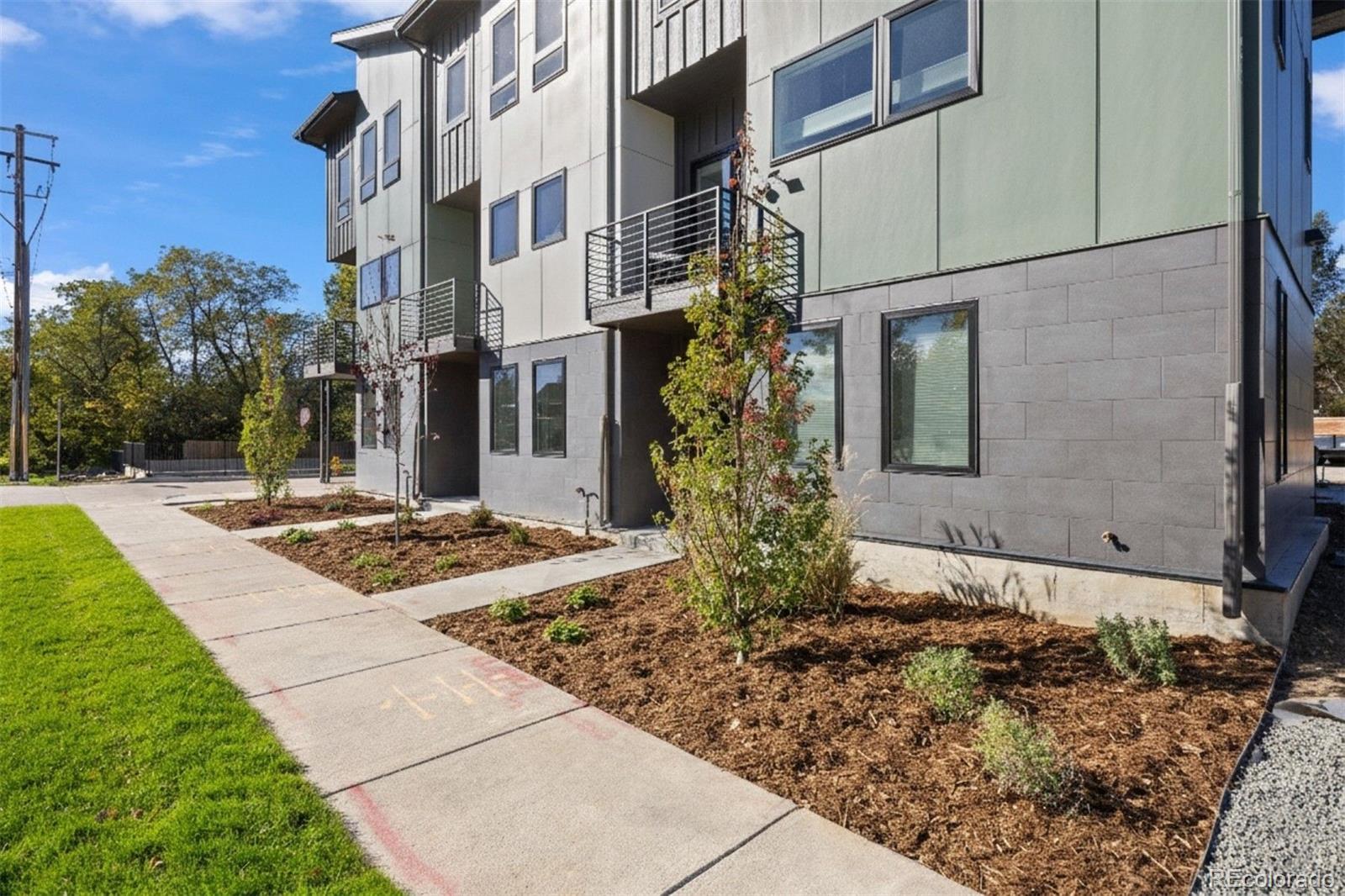 8408 W 52nd Avenue Arvada CO 80002