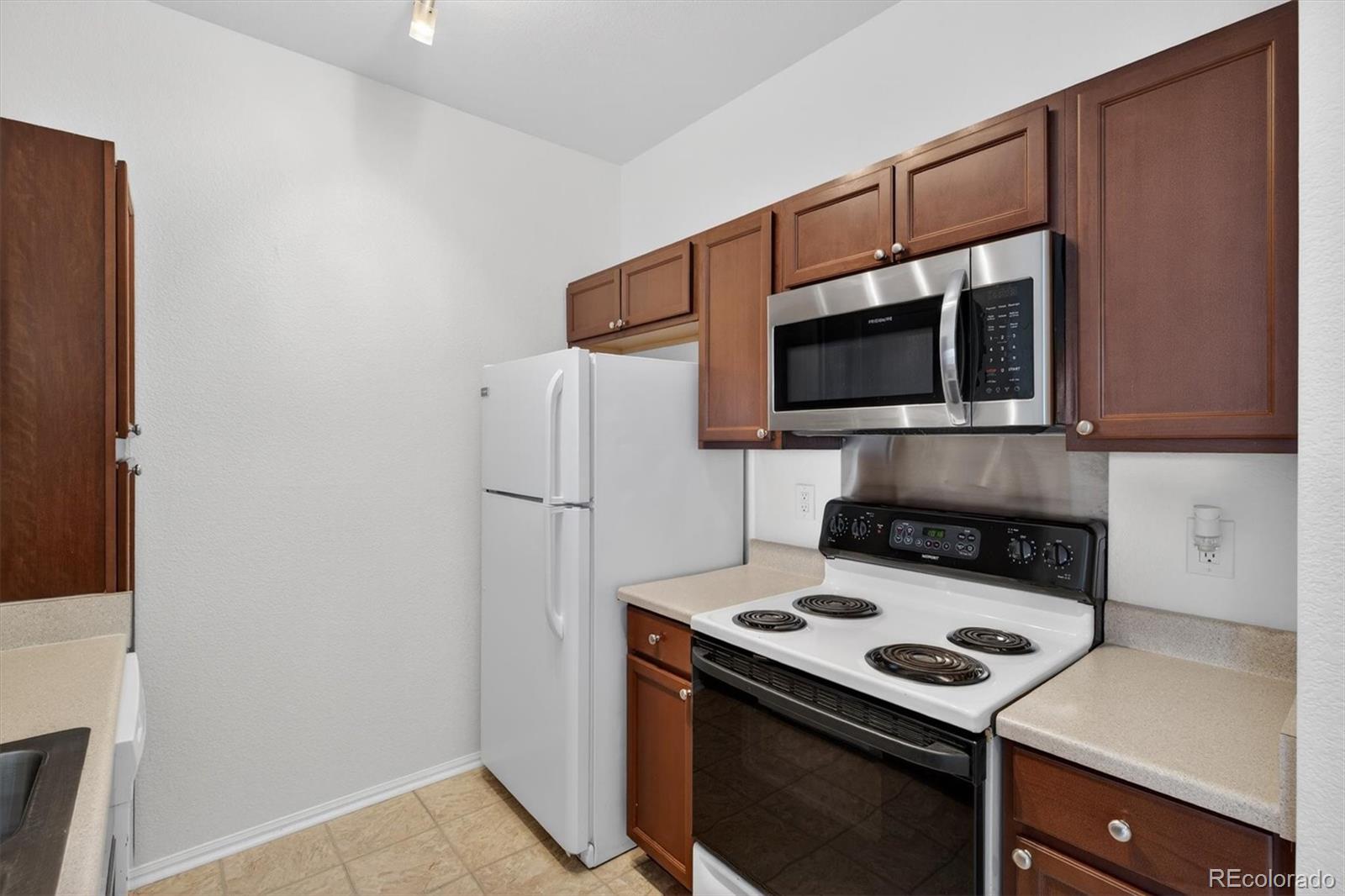 911 S Zeno Way Aurora CO 80017