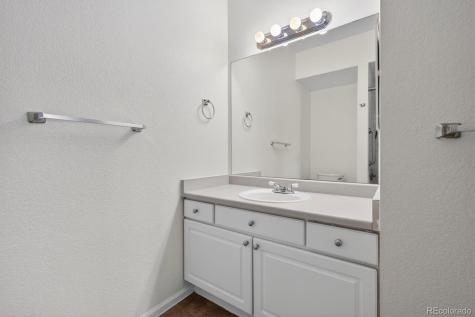911 S Zeno Way Aurora CO 80017