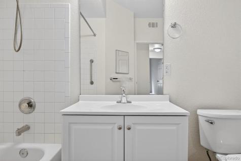 911 S Zeno Way Aurora CO 80017