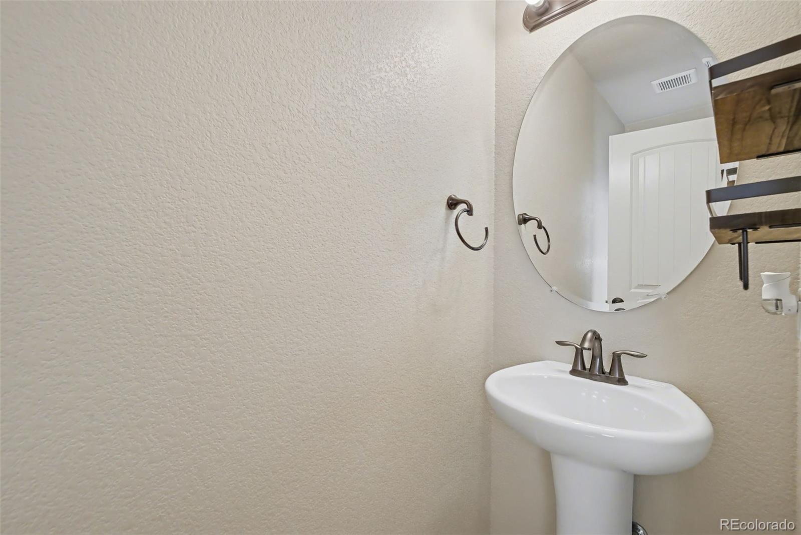 6623 Young Oak Grove Colorado Springs CO 80923