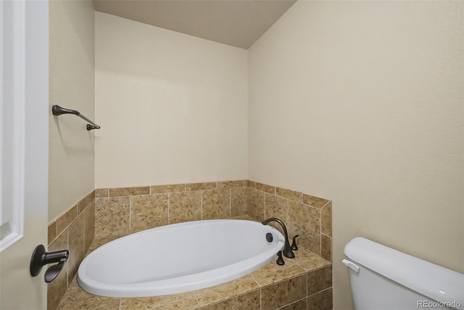 6623 Young Oak Grove Colorado Springs CO 80923