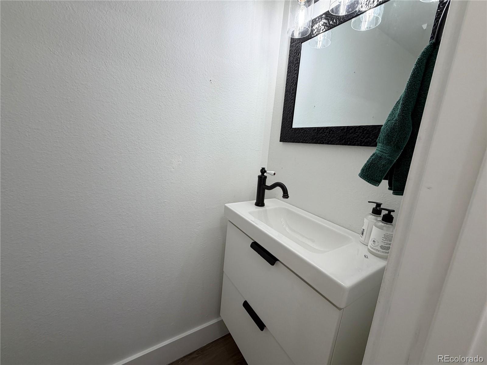 7995 E Mississippi Avenue Denver CO 80247