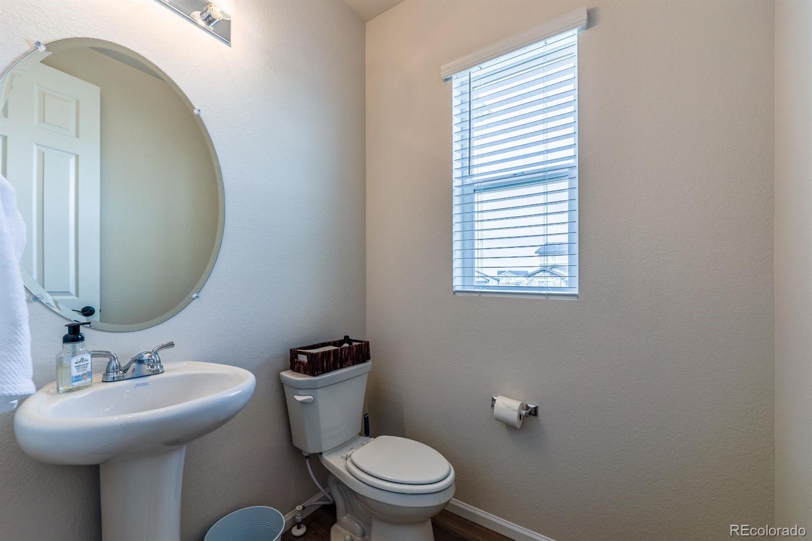 75 S Uriah Street Aurora CO 80018