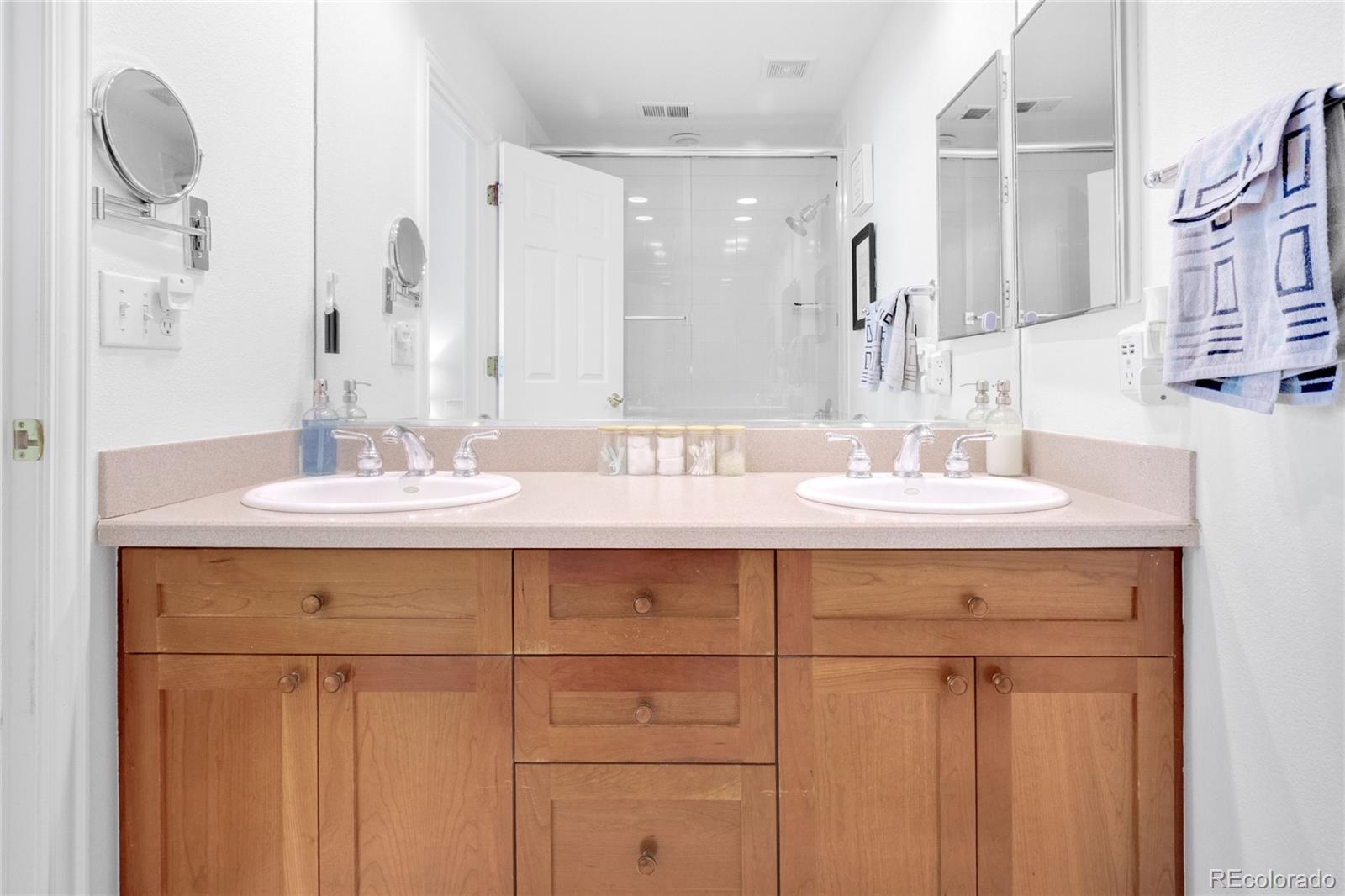 3725 E Ellsworth Avenue Denver CO 80209