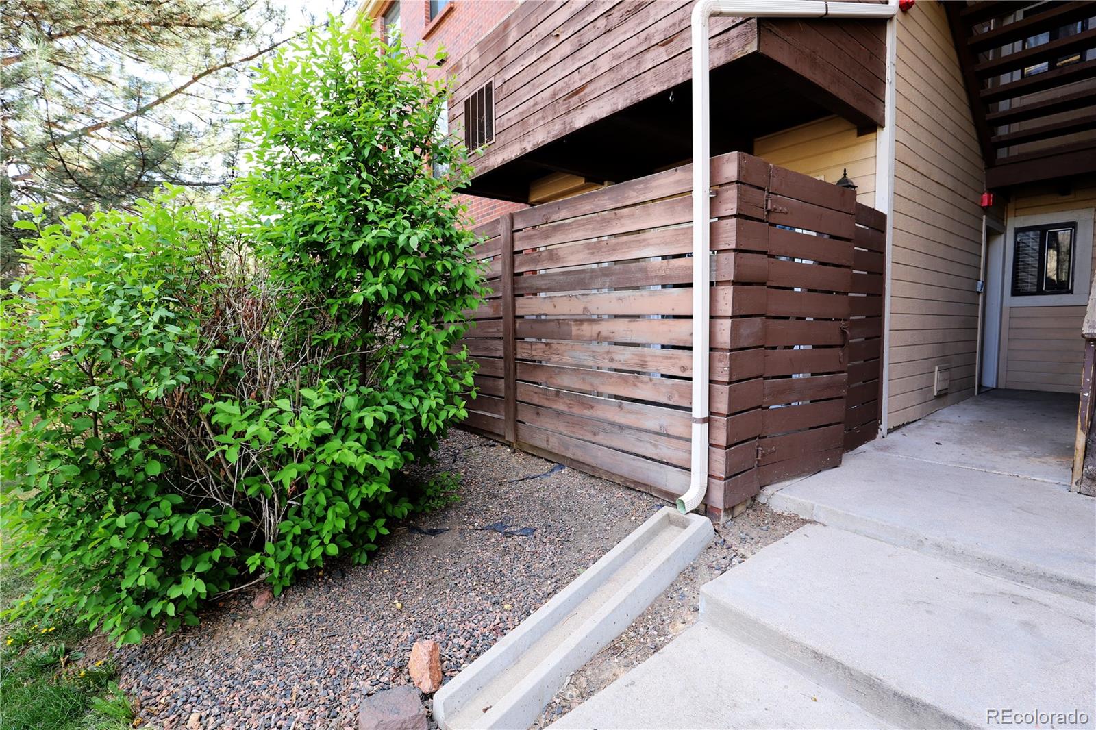 15594 E Arizona Avenue Aurora CO 80017