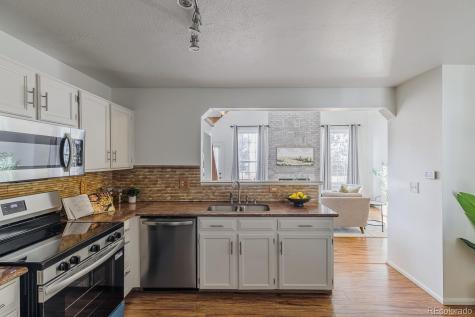 6877 S Dover Way Littleton CO 80128