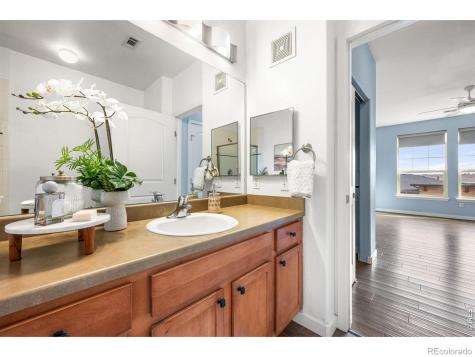 13456 Via Varra Broomfield CO 80020