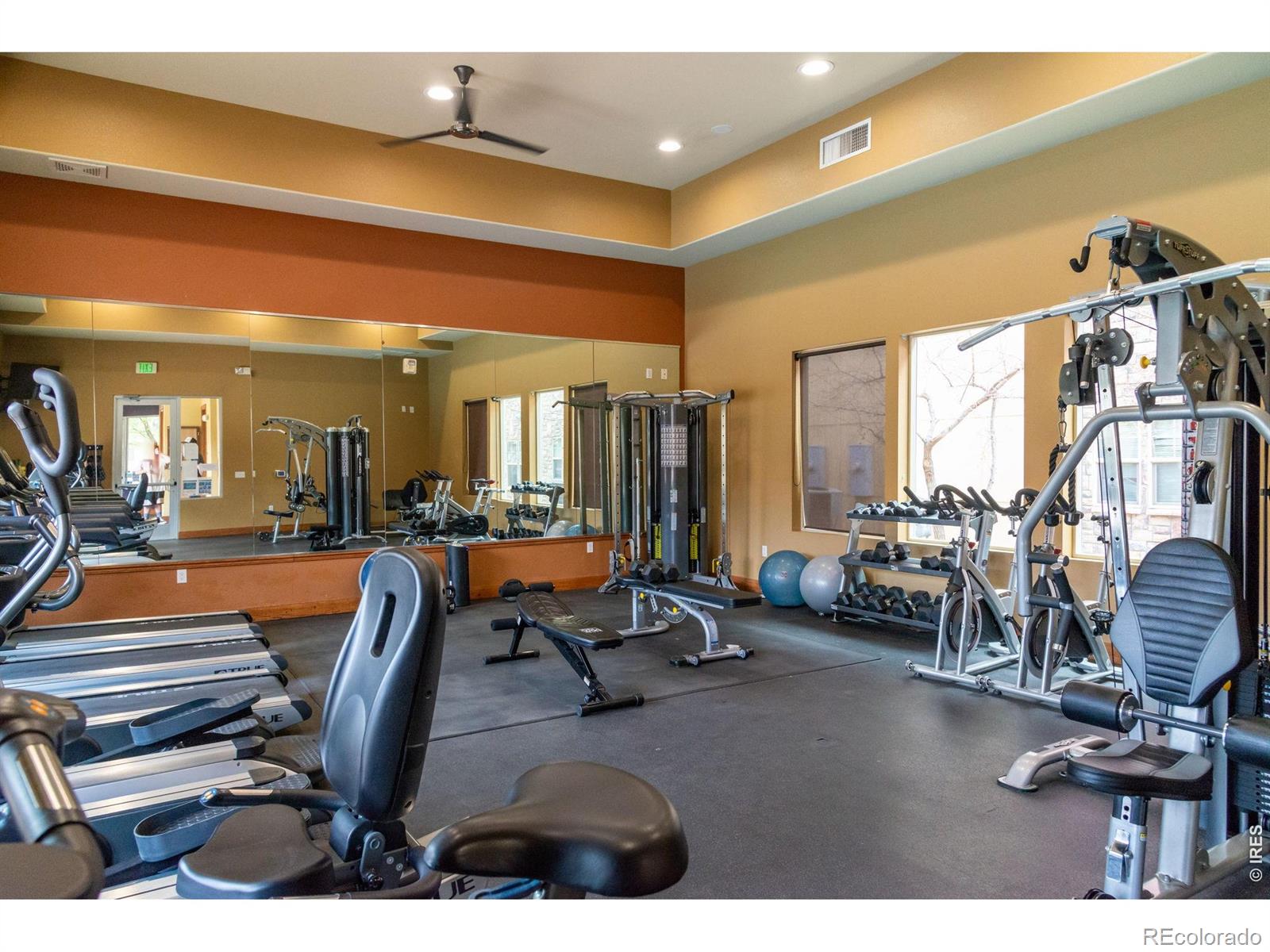 13456 Via Varra Broomfield CO 80020