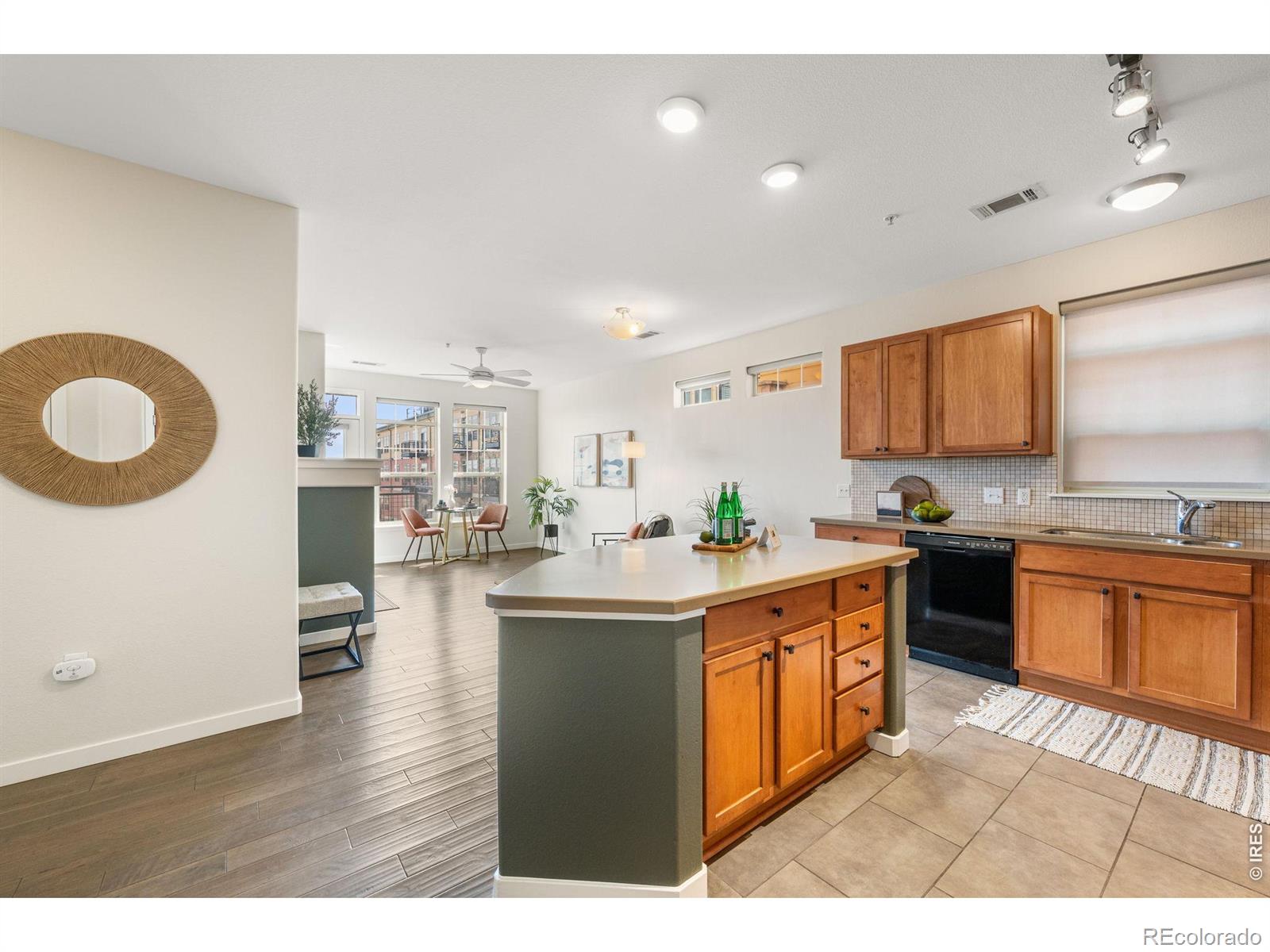13456 Via Varra Broomfield CO 80020