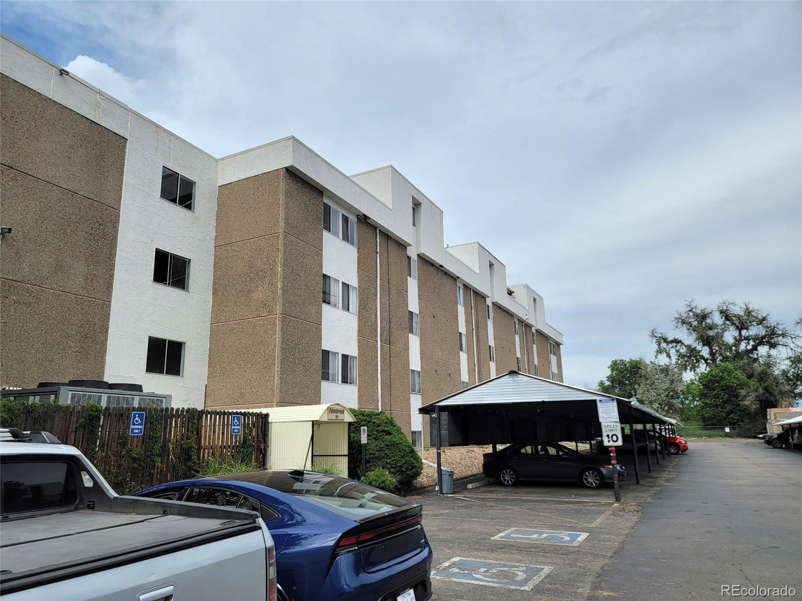 384 S Ironton Street Aurora CO 80012