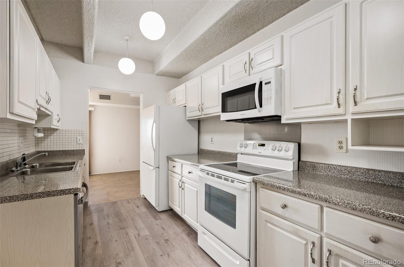 7877 E Mississippi Avenue Denver CO 80247