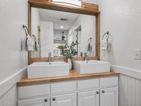 4385 S Balsam Street Littleton CO 80123