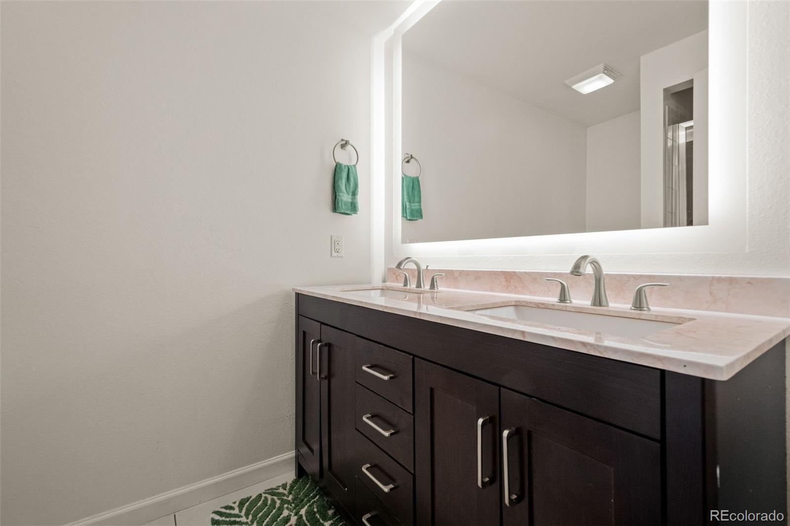 5536 S Lowell Boulevard Littleton CO 80123