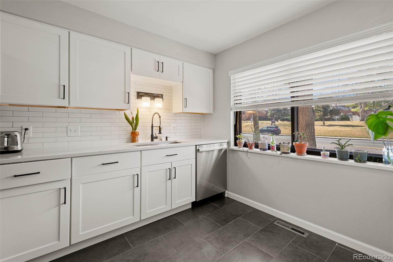5536 S Lowell Boulevard Littleton CO 80123