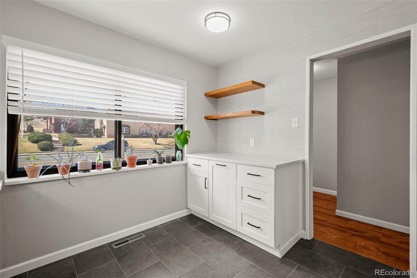 5536 S Lowell Boulevard Littleton CO 80123