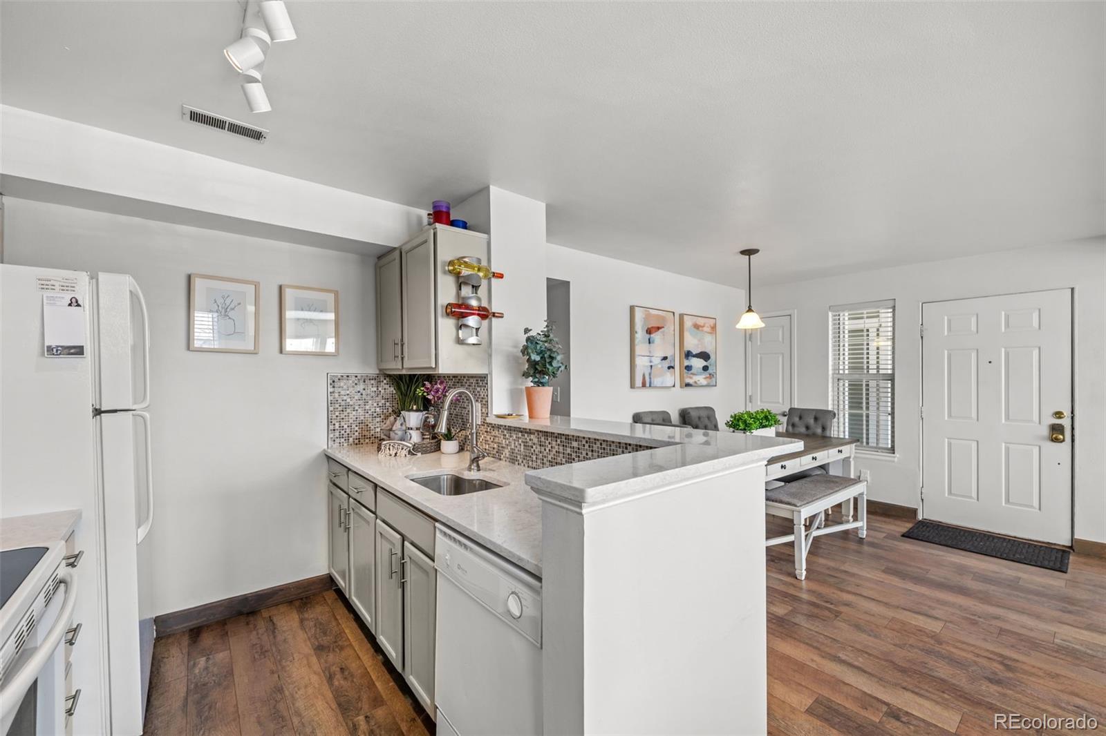 6711 S Ivy Way Centennial CO 80112