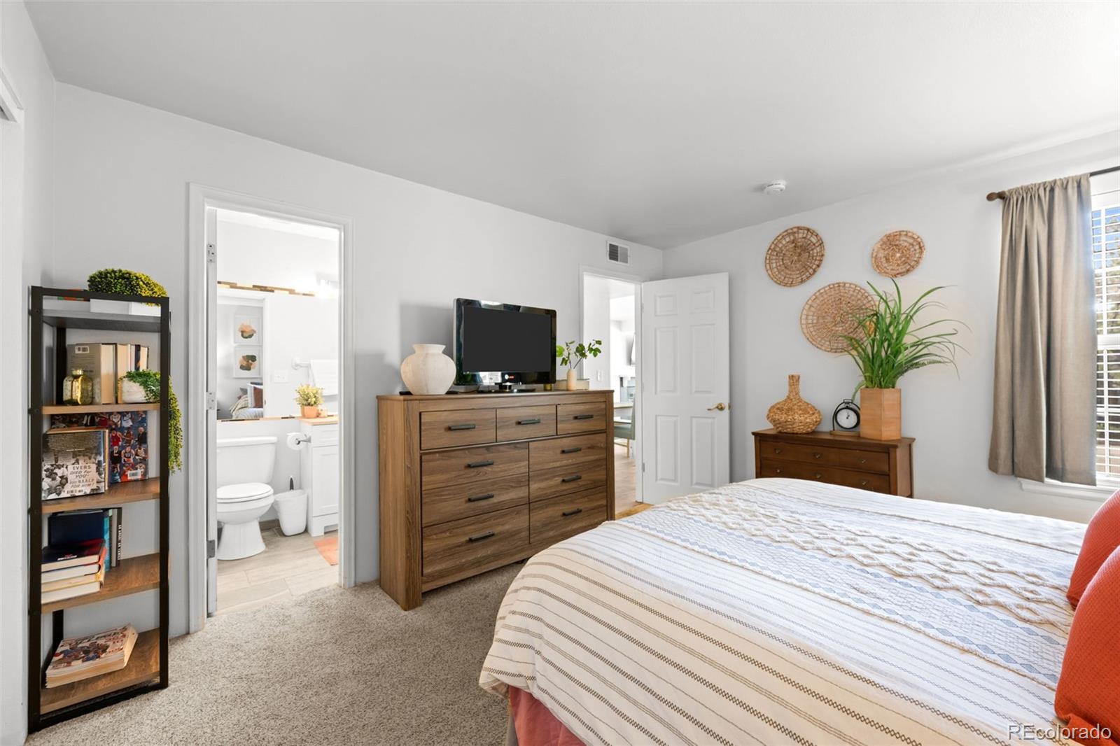 6711 S Ivy Way Centennial CO 80112