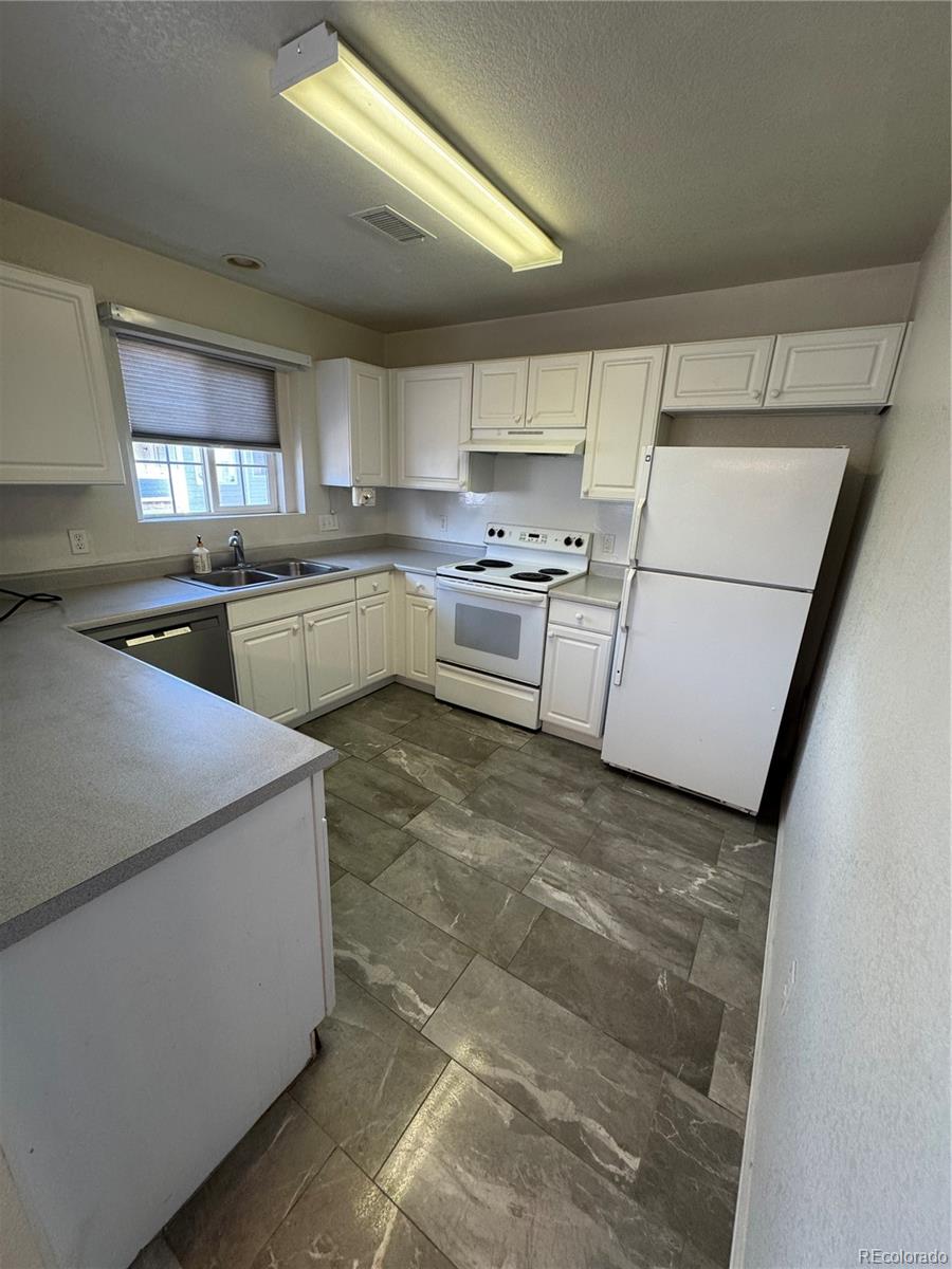 1382 S Cathay Court Aurora CO 80017