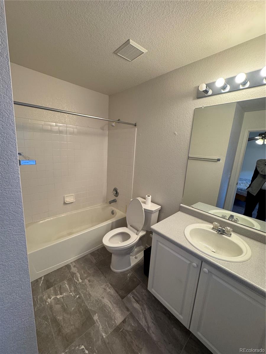 1382 S Cathay Court Aurora CO 80017