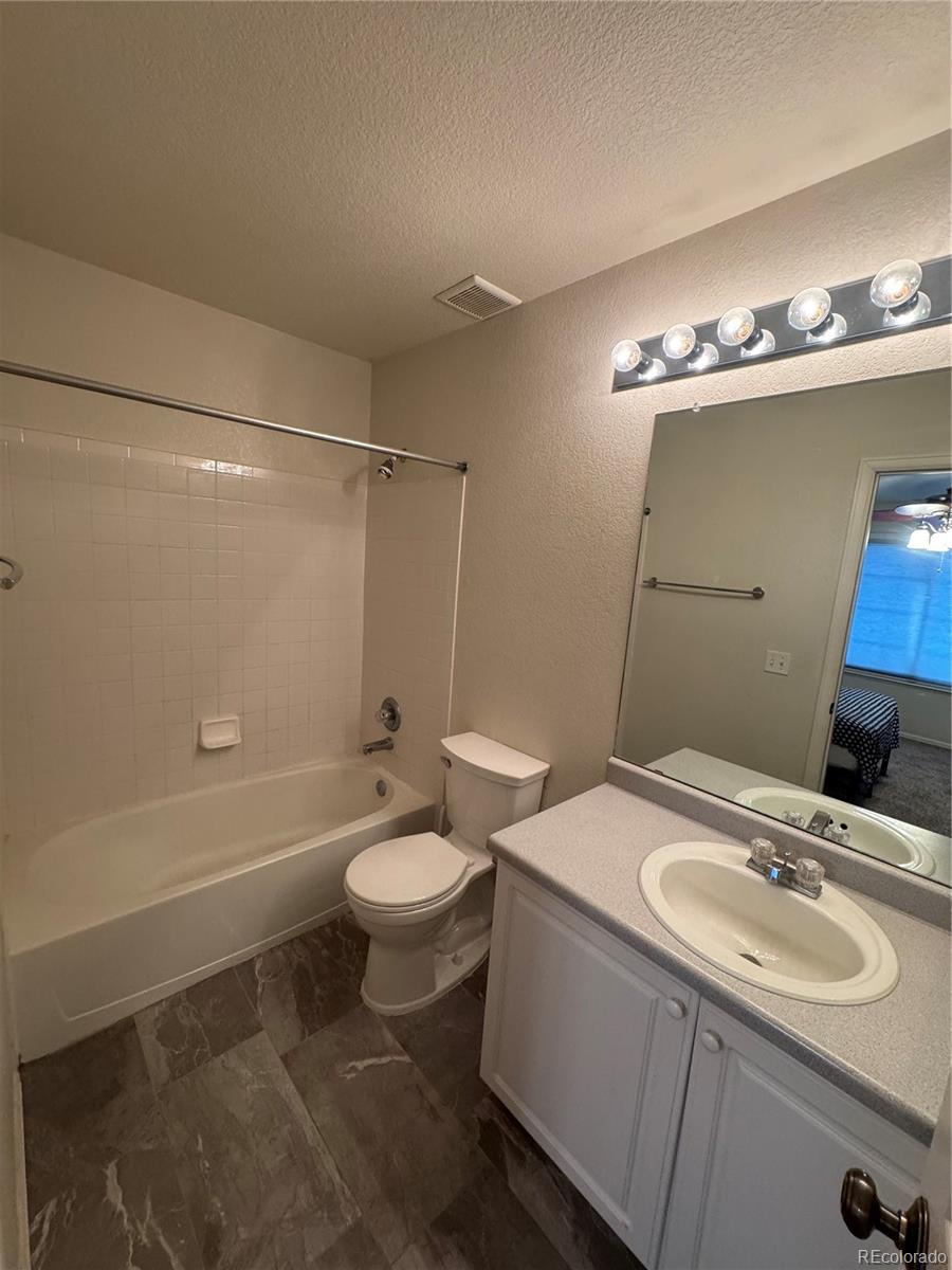 1382 S Cathay Court Aurora CO 80017