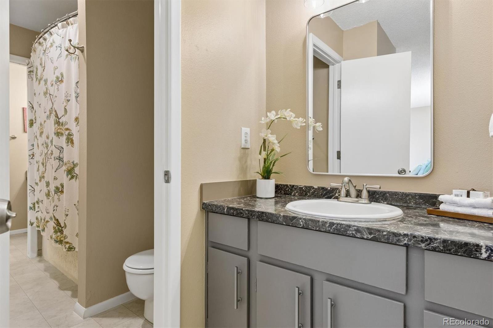 2771 S Victor Street Aurora CO 80014