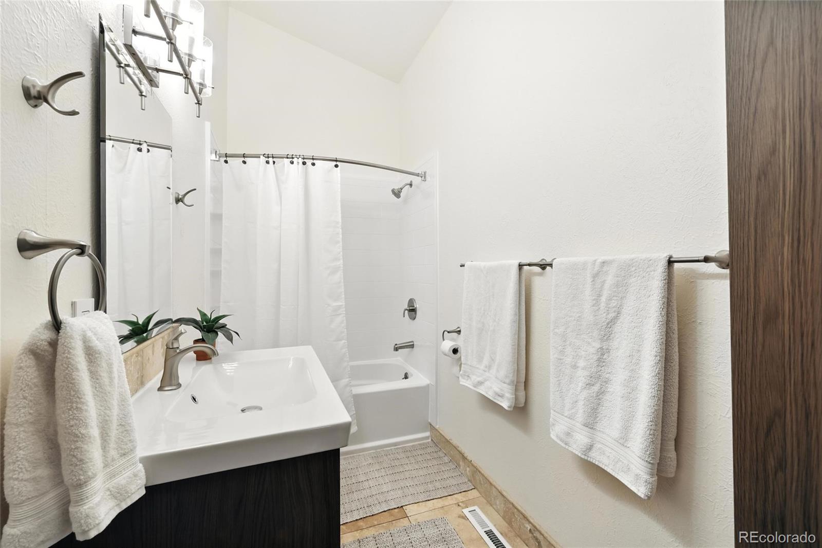 8060 Niwot Road Niwot CO 80503