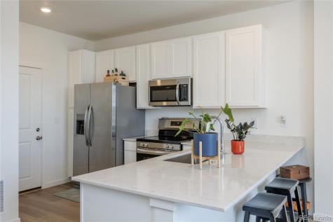9072 Gladiola Way Arvada CO 80005