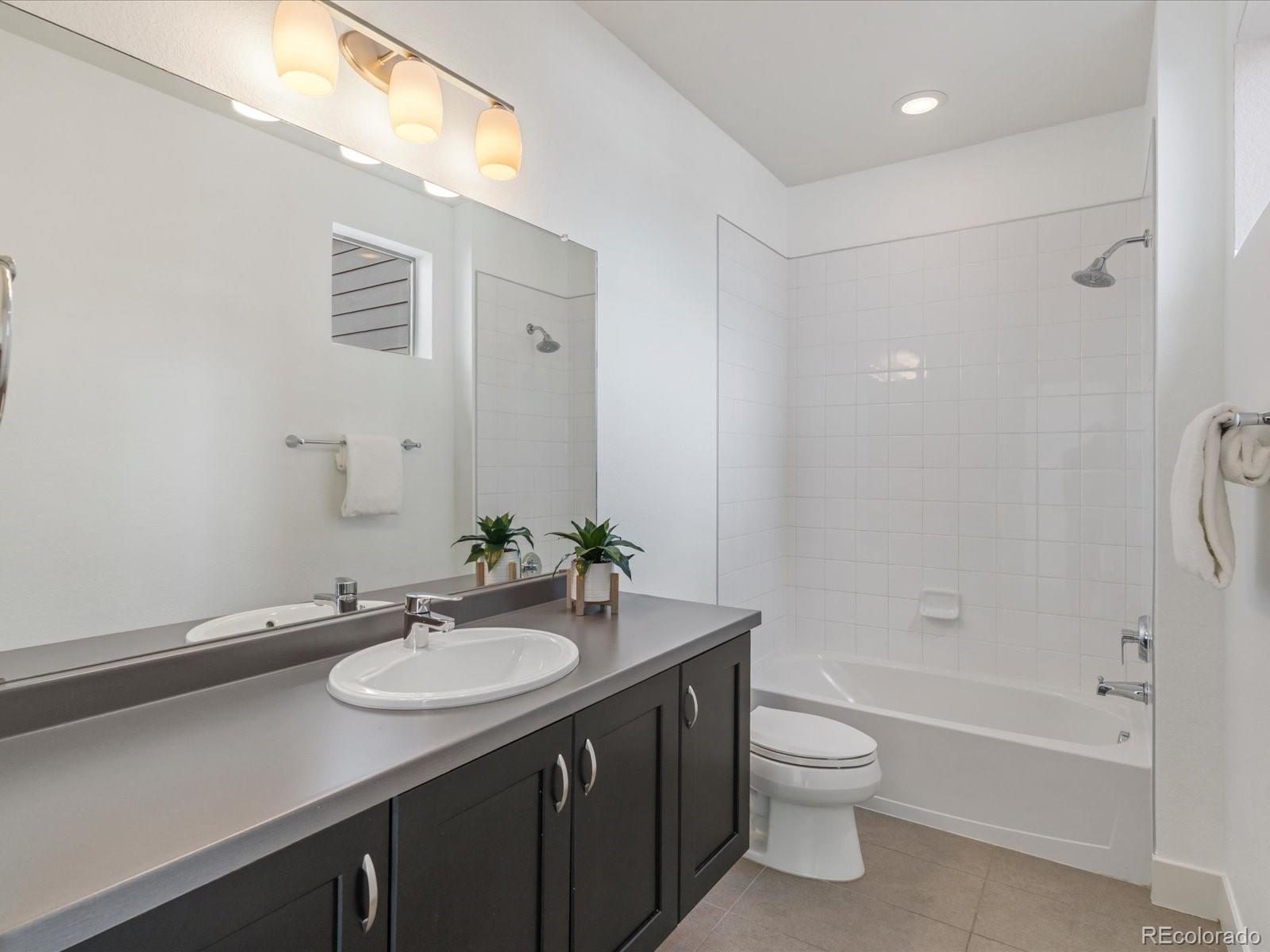 5547 Valentia Street Denver CO 80238