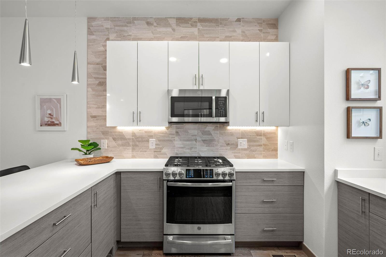 2200 Tremont Place Denver CO 80205
