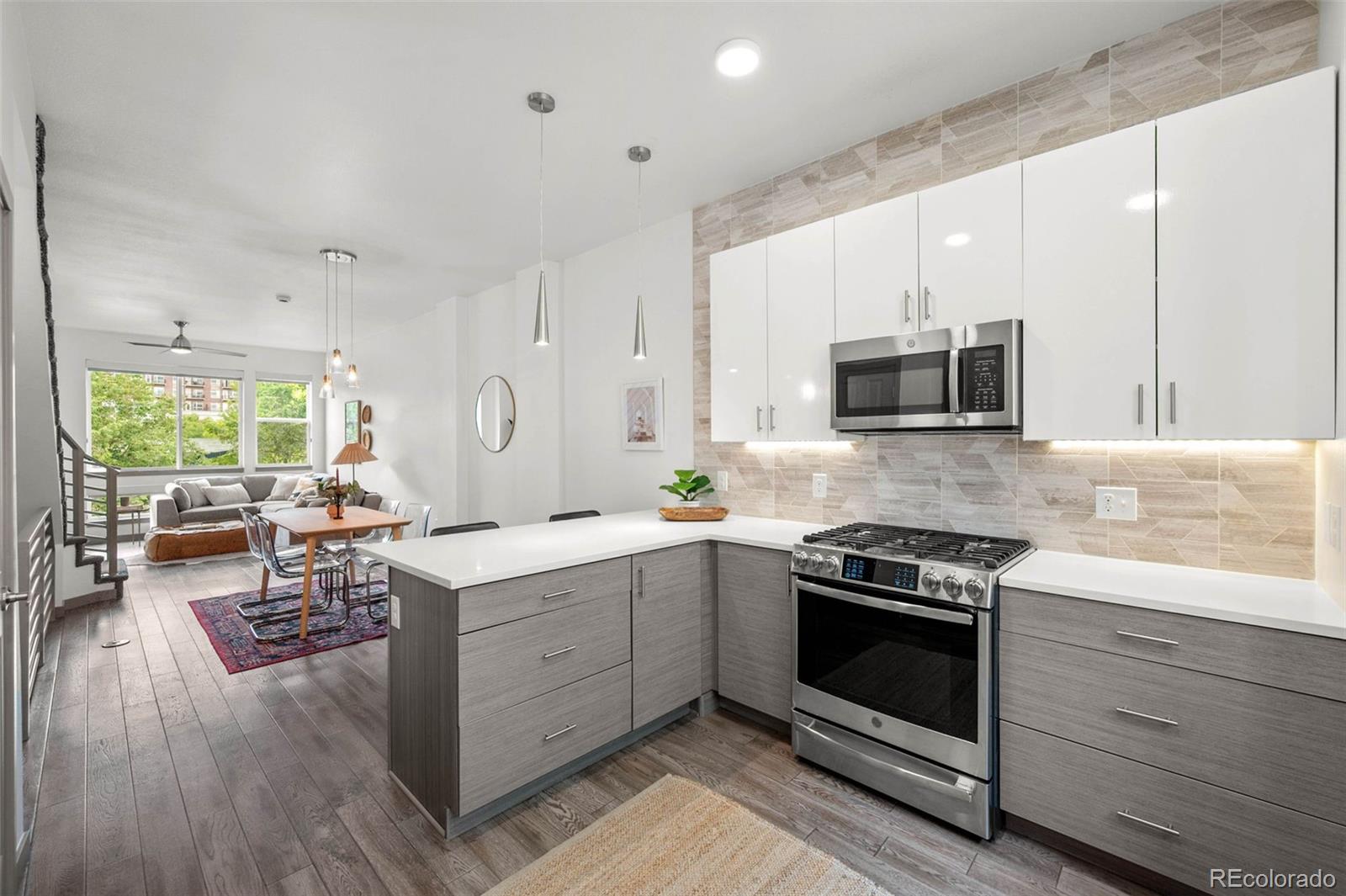 2200 Tremont Place Denver CO 80205