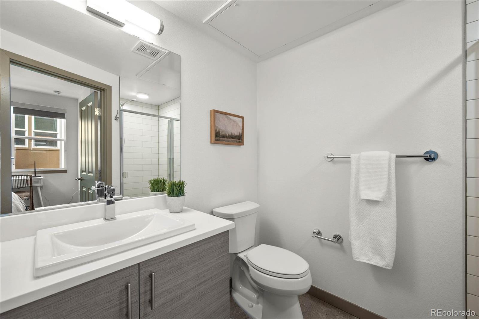 2200 Tremont Place Denver CO 80205