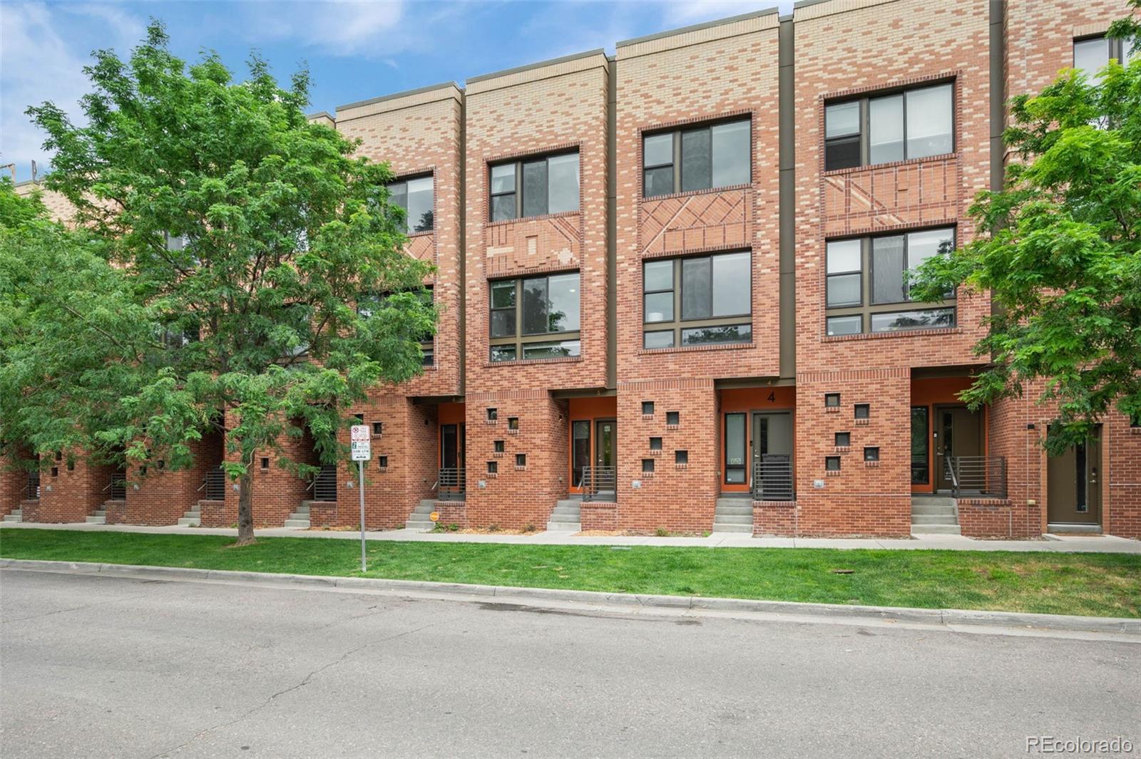 2200 Tremont Place Denver CO 80205