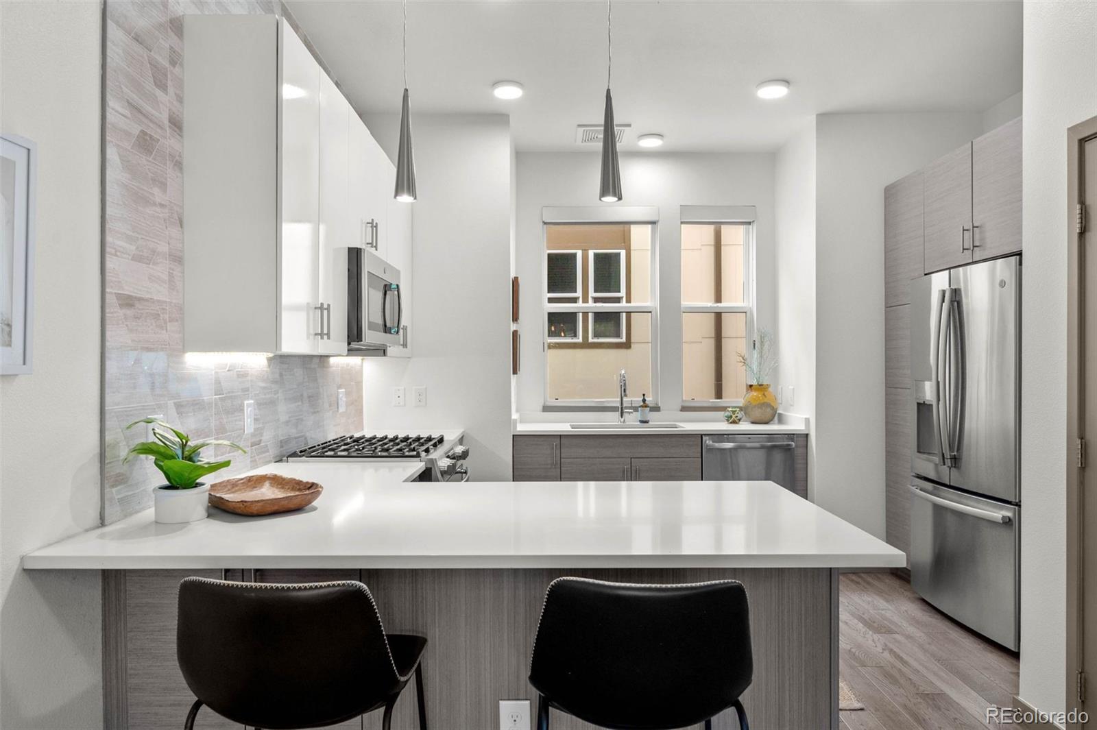 2200 Tremont Place Denver CO 80205
