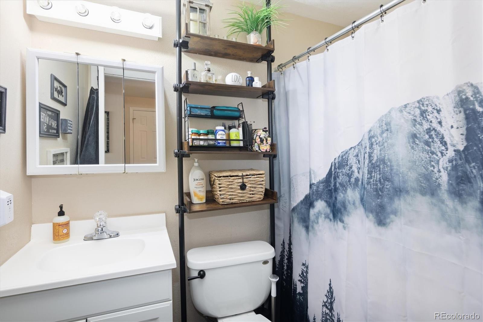 7700 W Glasgow Place Littleton CO 80128