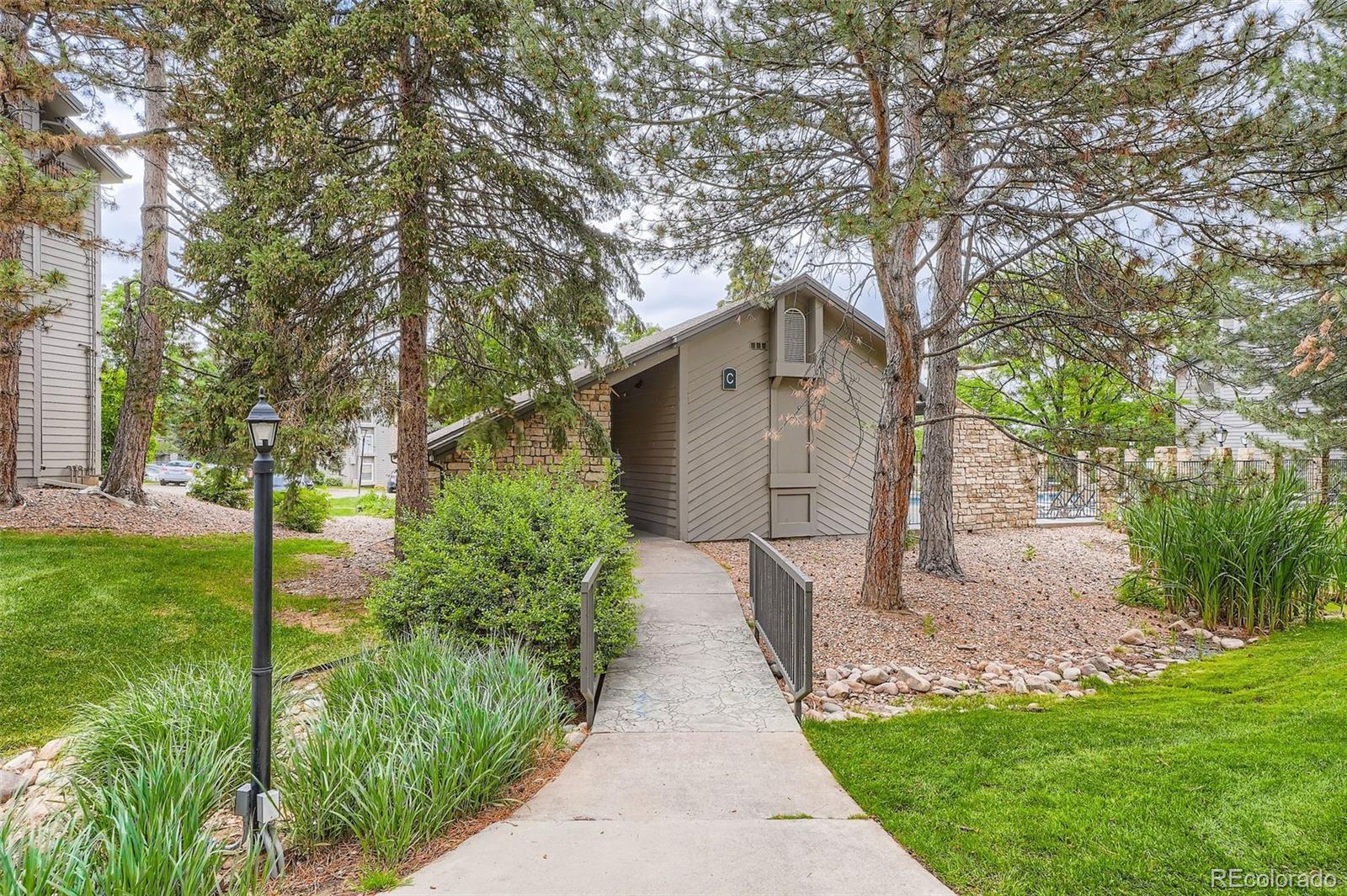 2575 S Syracuse Way Denver CO 80231