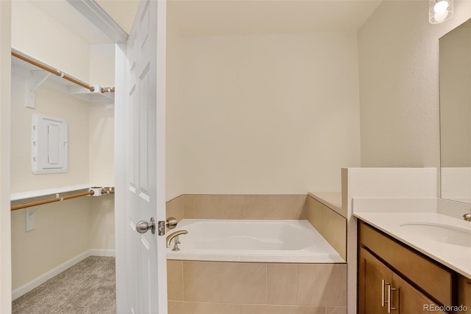 2435 Calais Drive Longmont CO 80504