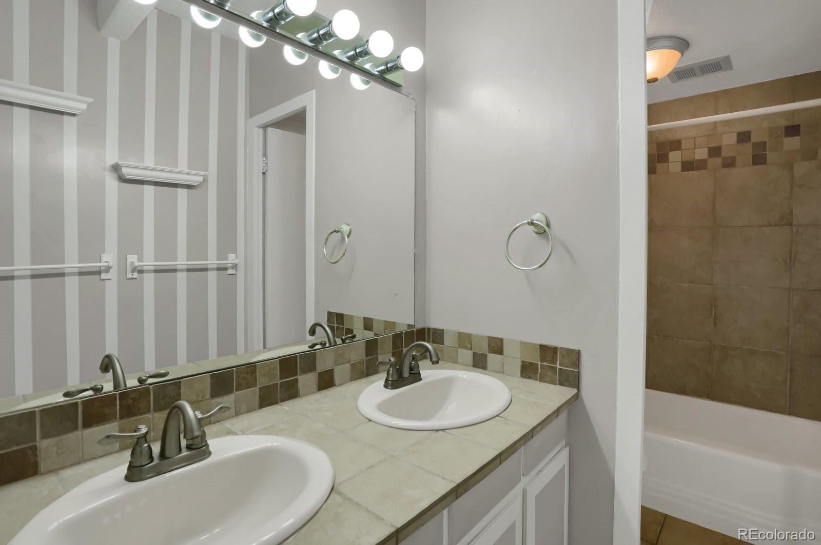 1265 Elizabeth Street Denver CO 80206