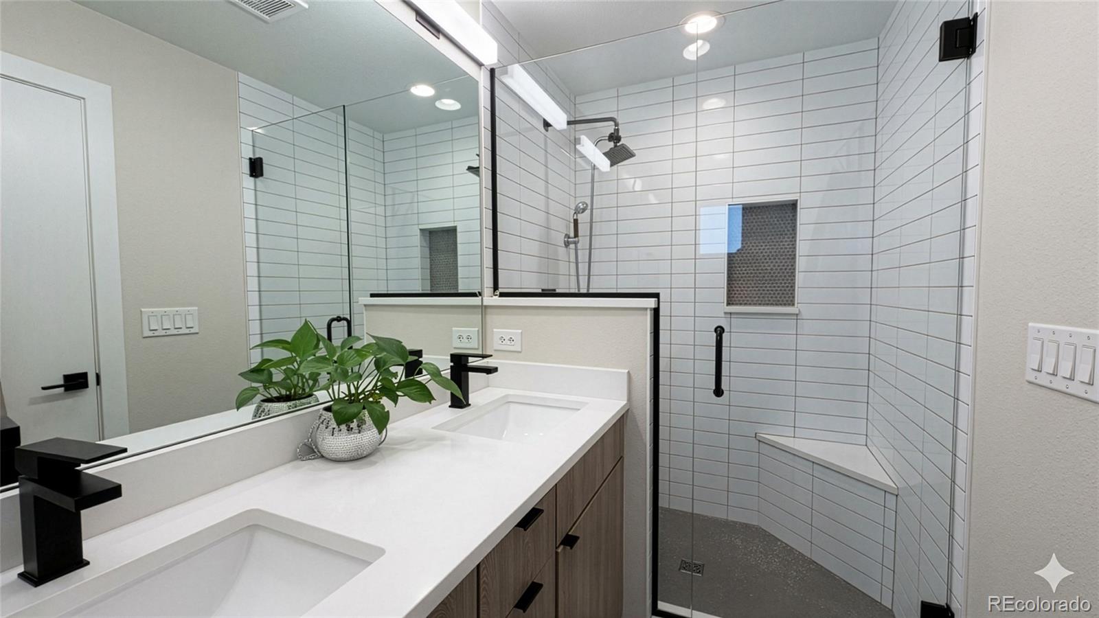 2870 Tremont Place Denver CO 80205