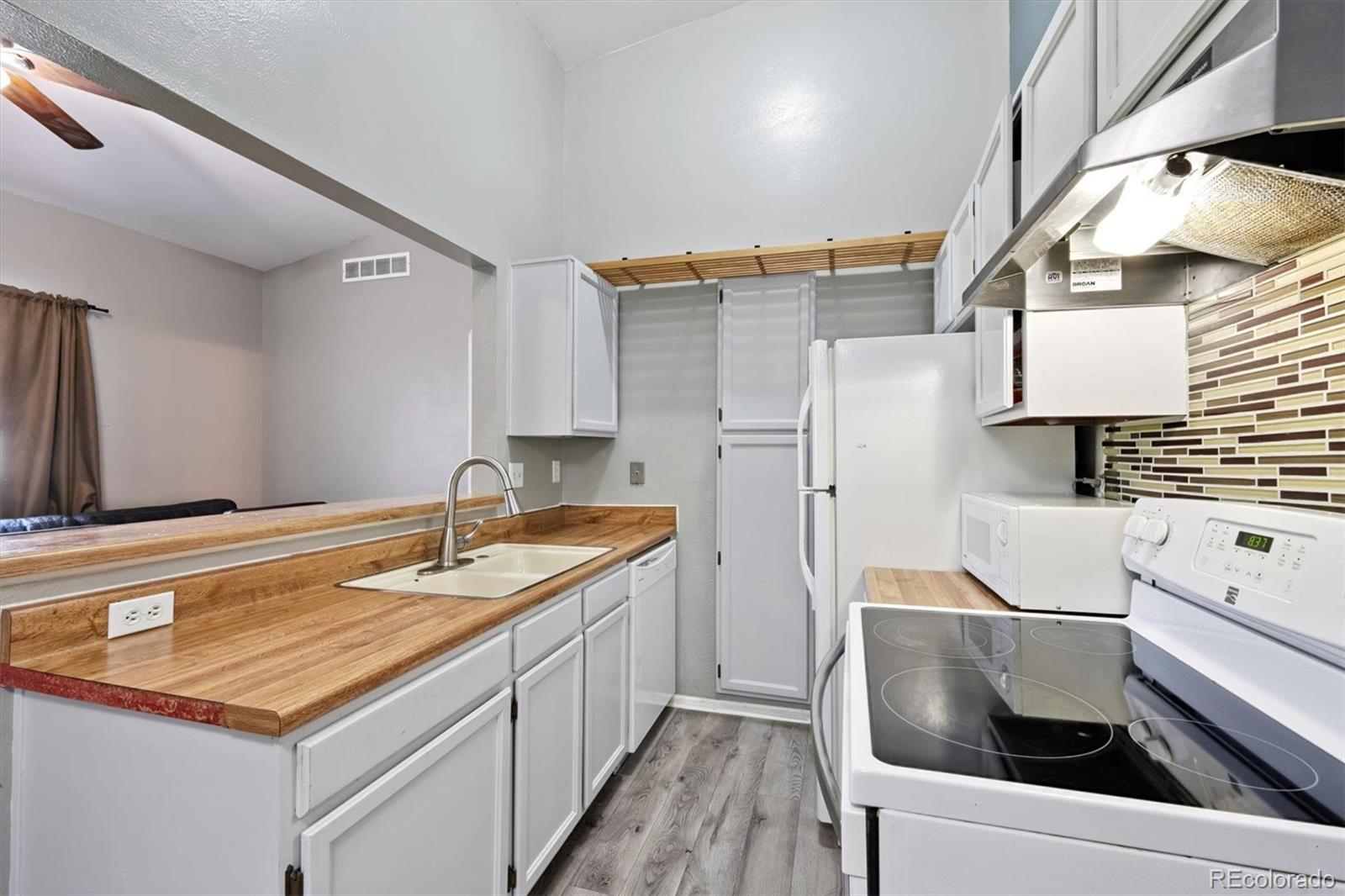 5321 W 76th Avenue Arvada CO 80003