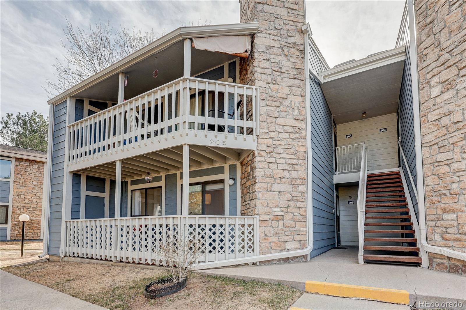 8335 Fairmount Drive Denver CO 80247