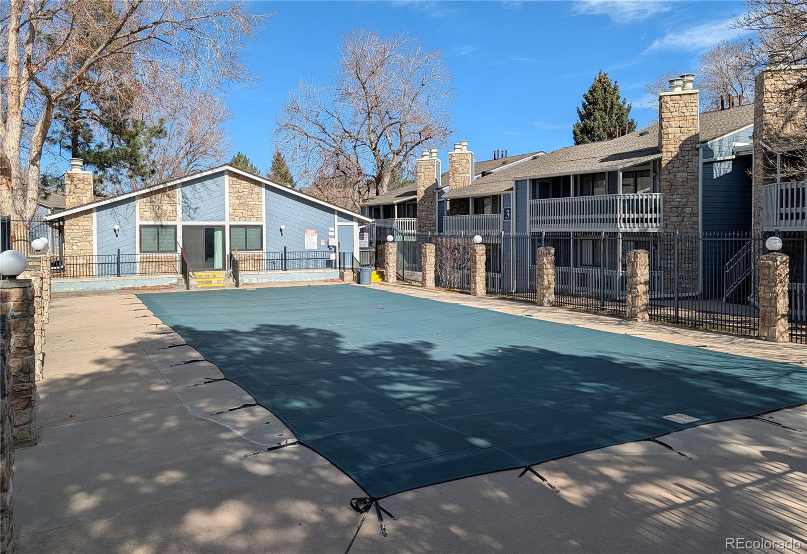 8335 Fairmount Drive Denver CO 80247