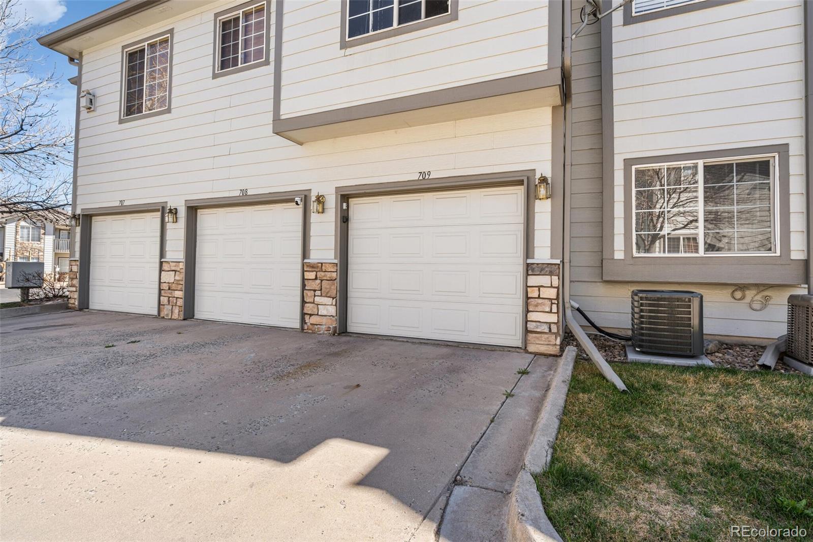 3252 E 103rd Drive Thornton CO 80229